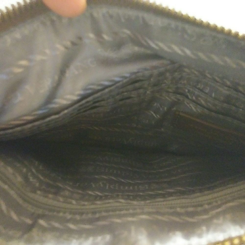 Vera Wang Wristlet
